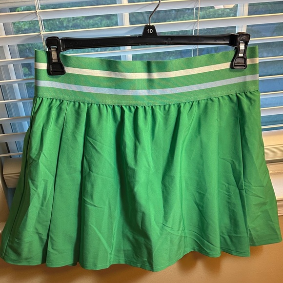 Ideology Dresses & Skirts - IDEOLOGY Women's High-Waist Pleated Skort, size L